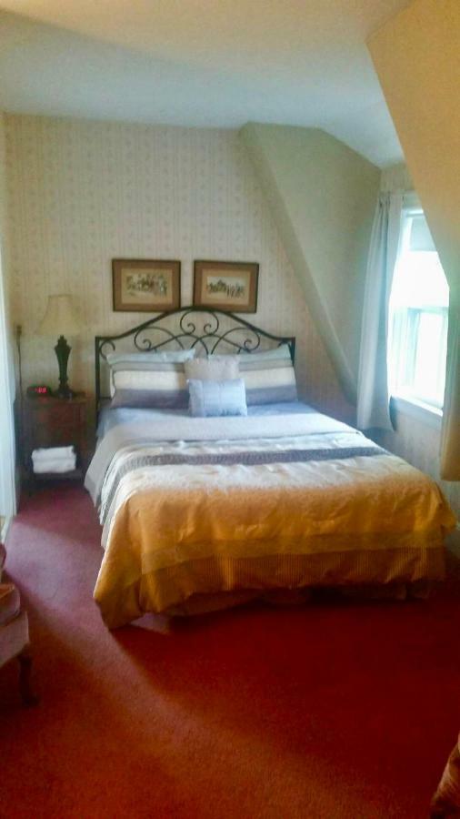 Old Corner Inn Manchester-by-The-Sea Bagian luar foto