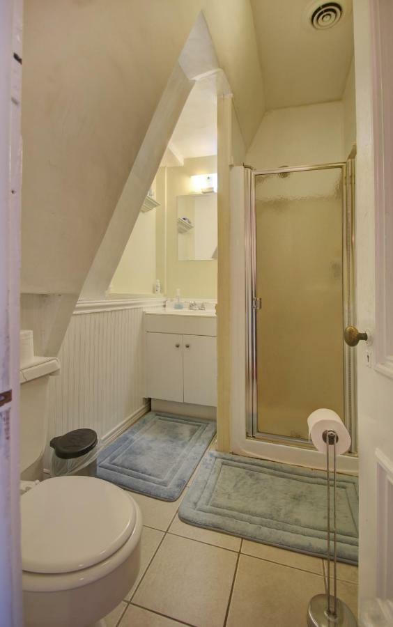 Old Corner Inn Manchester-by-The-Sea Bagian luar foto