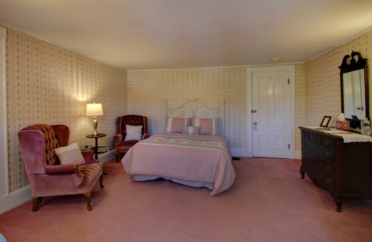 Old Corner Inn Manchester-by-The-Sea Bagian luar foto