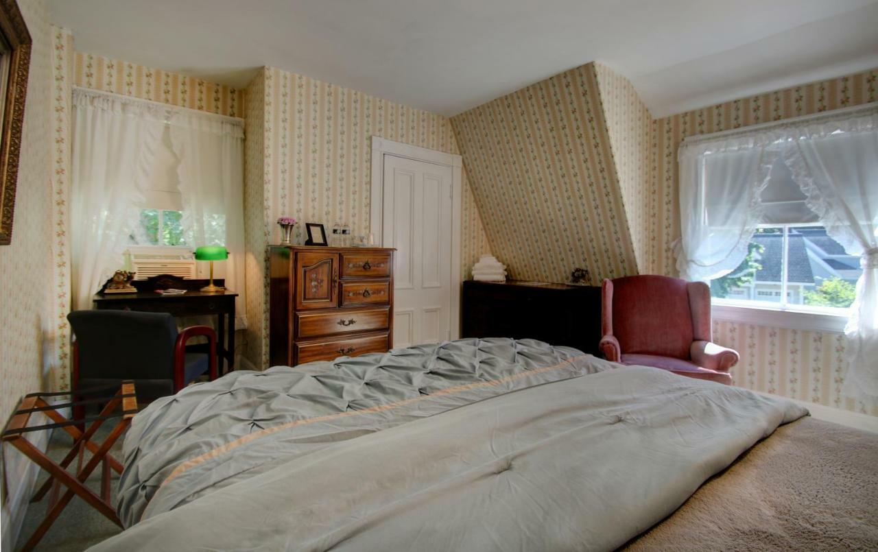 Old Corner Inn Manchester-by-The-Sea Bagian luar foto